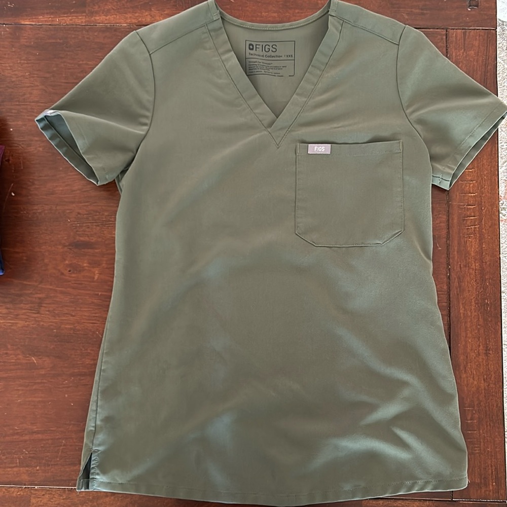 LIKE NEW Moss Figs XXS top